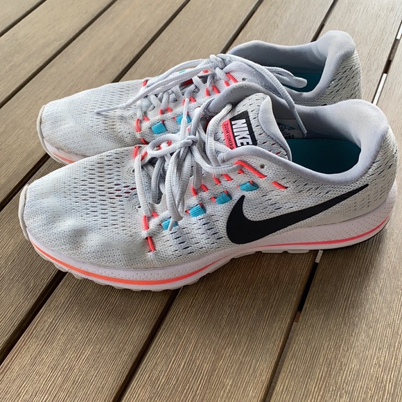 Nike Zoom‎ Vomero 12 - Picture 3 of 9